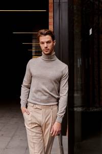 Golf merino beżowy - Zack Roman
