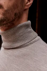 Golf merino beżowy - Zack Roman