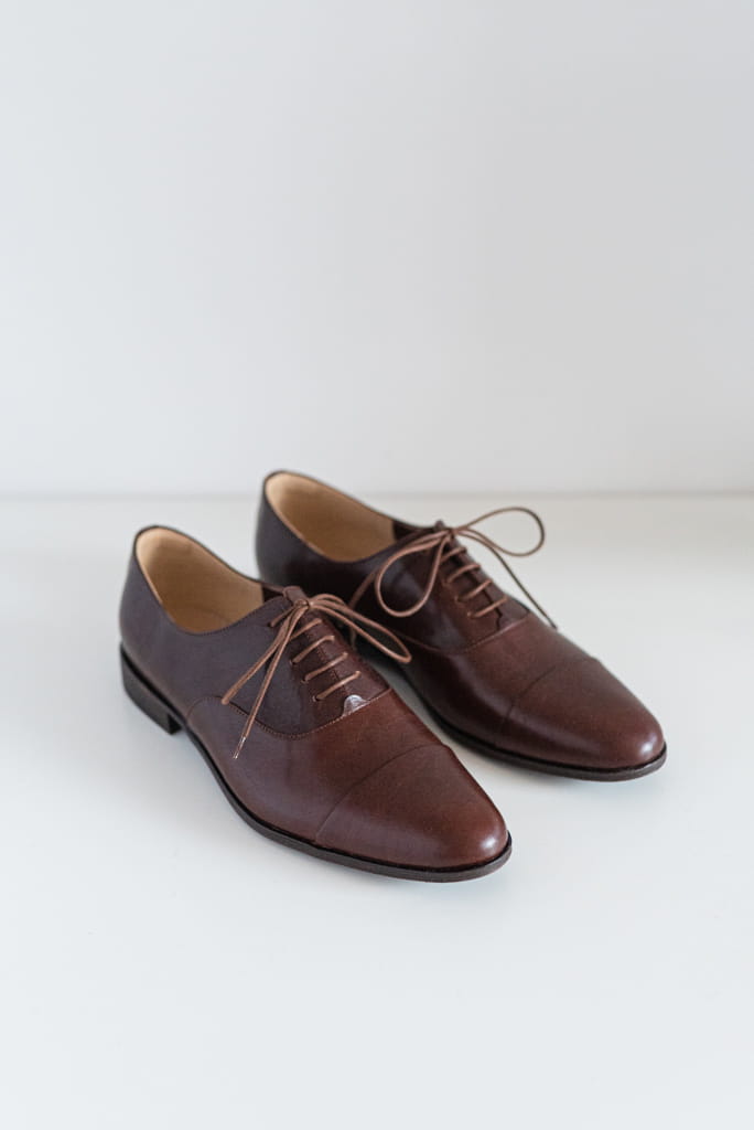 Brown oxfords shoes